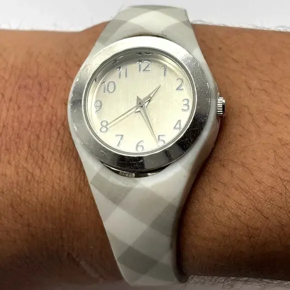 Silver Pattern Watch - Picture 2 of 4